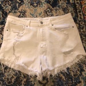 LULU High Rise Cut Off Shortie